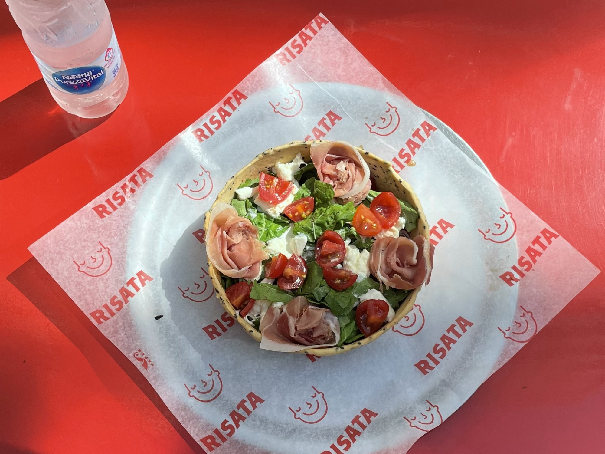 Ensalada Mediterránea + bebida