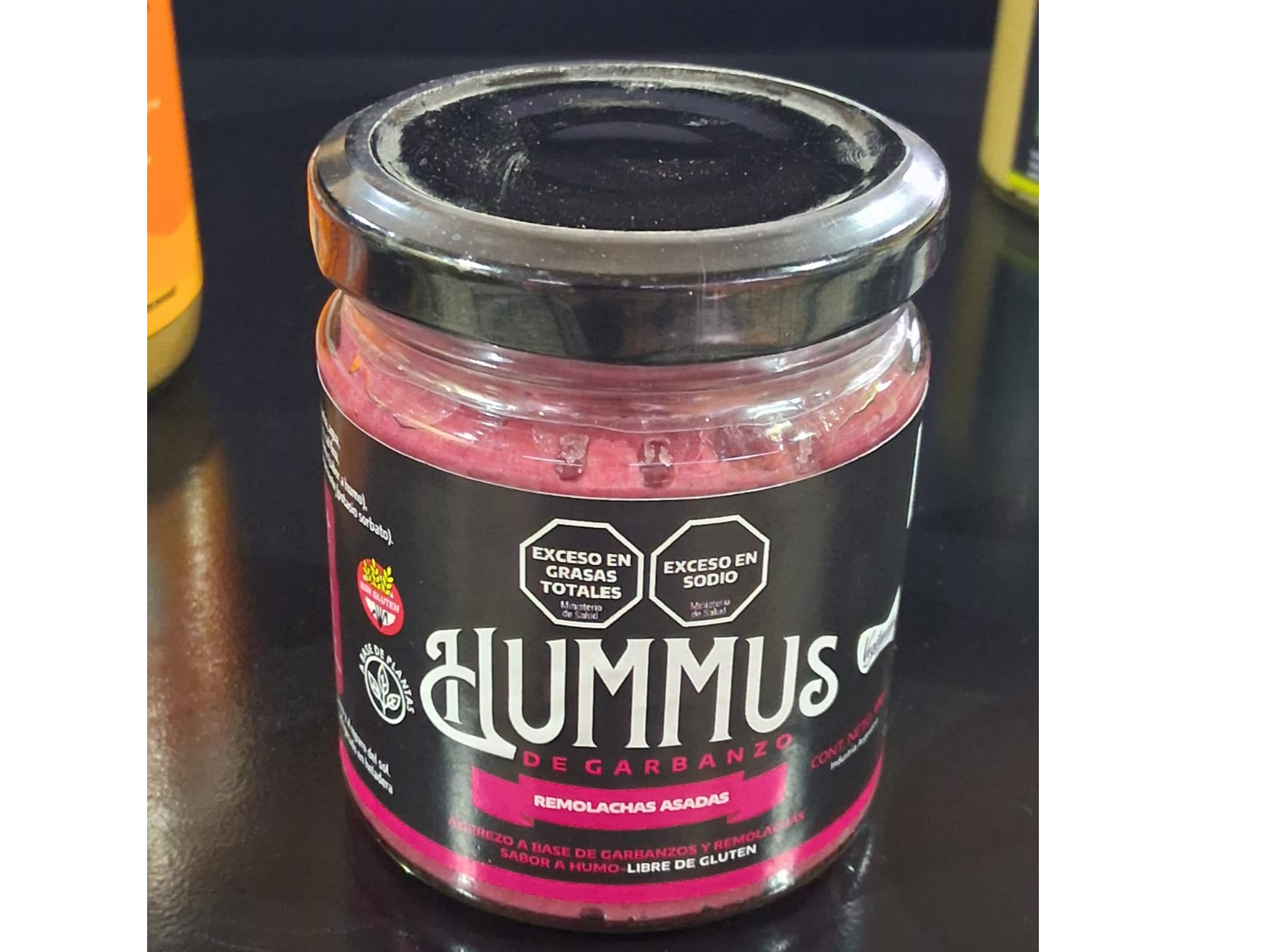 Hummus de garbanzo con remolachas  asadas