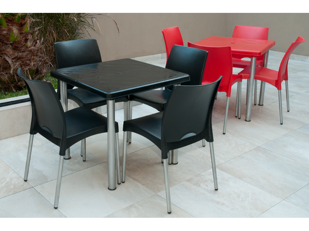 MESA DE 75 X 75 C/PATAS METALICAS (Art.4339)