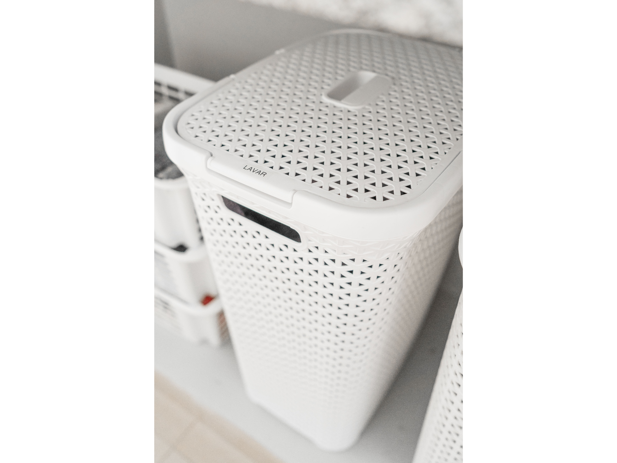 Cesto ratán alto con tapa 65L – gran capacidad (Art. 949)