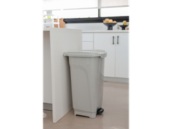 RECIPIENTE PEDAL COLOBIN 55 LTS. (Art. 2229)