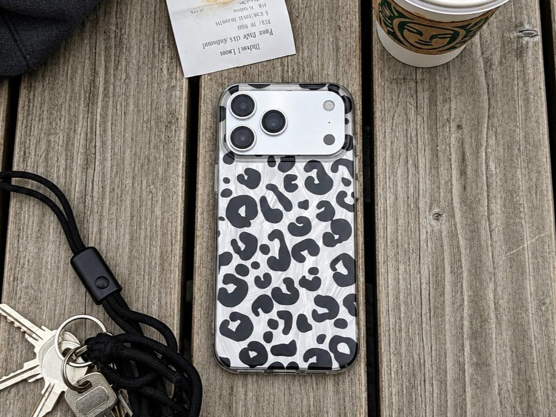 Funda leopard print blanca