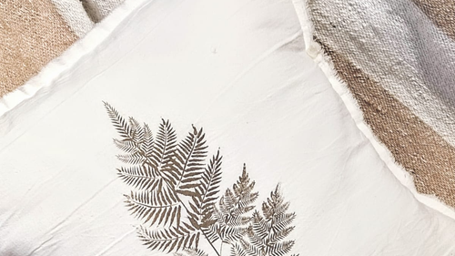 Almohadones , pillow, pie de cama, Cubre somier y colchon y Mantas