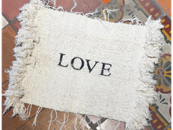 Alfombra de puro algodon Love 40 x 60cm