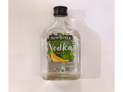 Petaca vodka new style melón 200cc