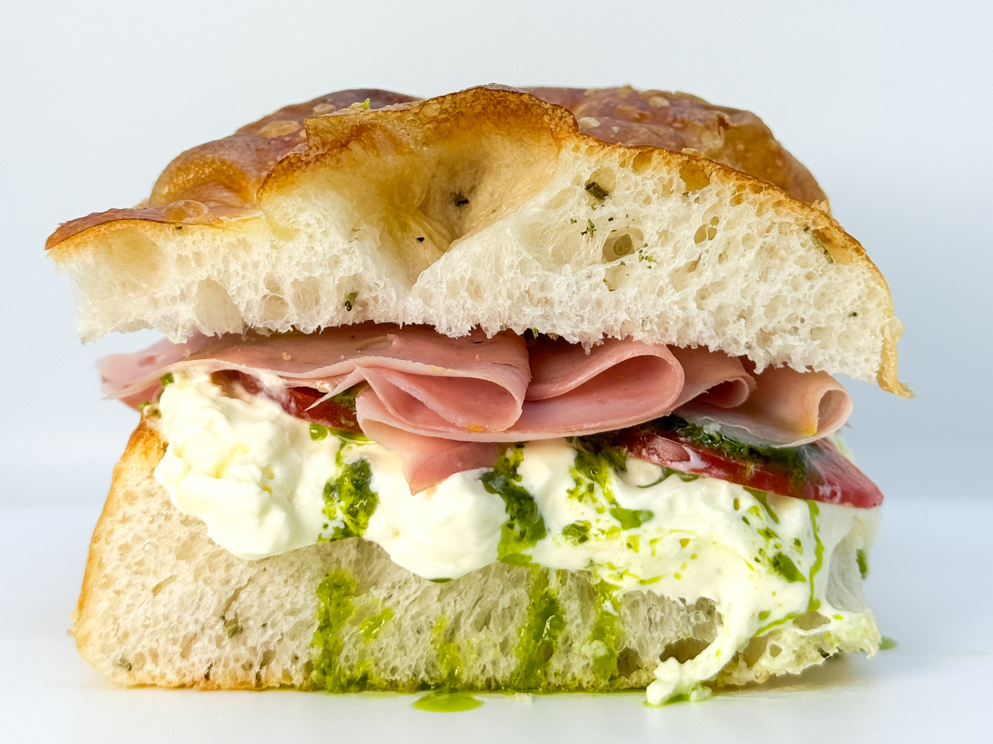 Oti mortadela con pistacho y stracciatella