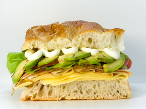 Oti Lomito ahumado y queso de Oti Focacceria