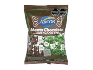 Arcor  caramelo menta con chocolate 715 grs