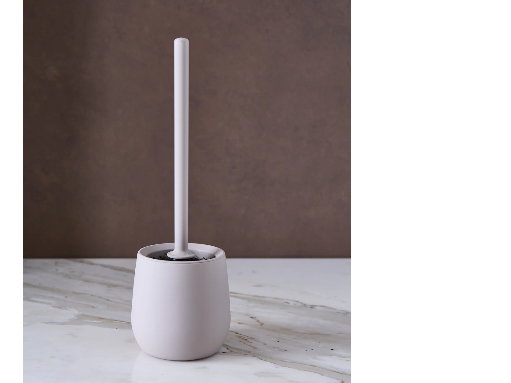 Escobilla para baño con dispenser mango de bamboo