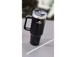 Vaso Stanley.