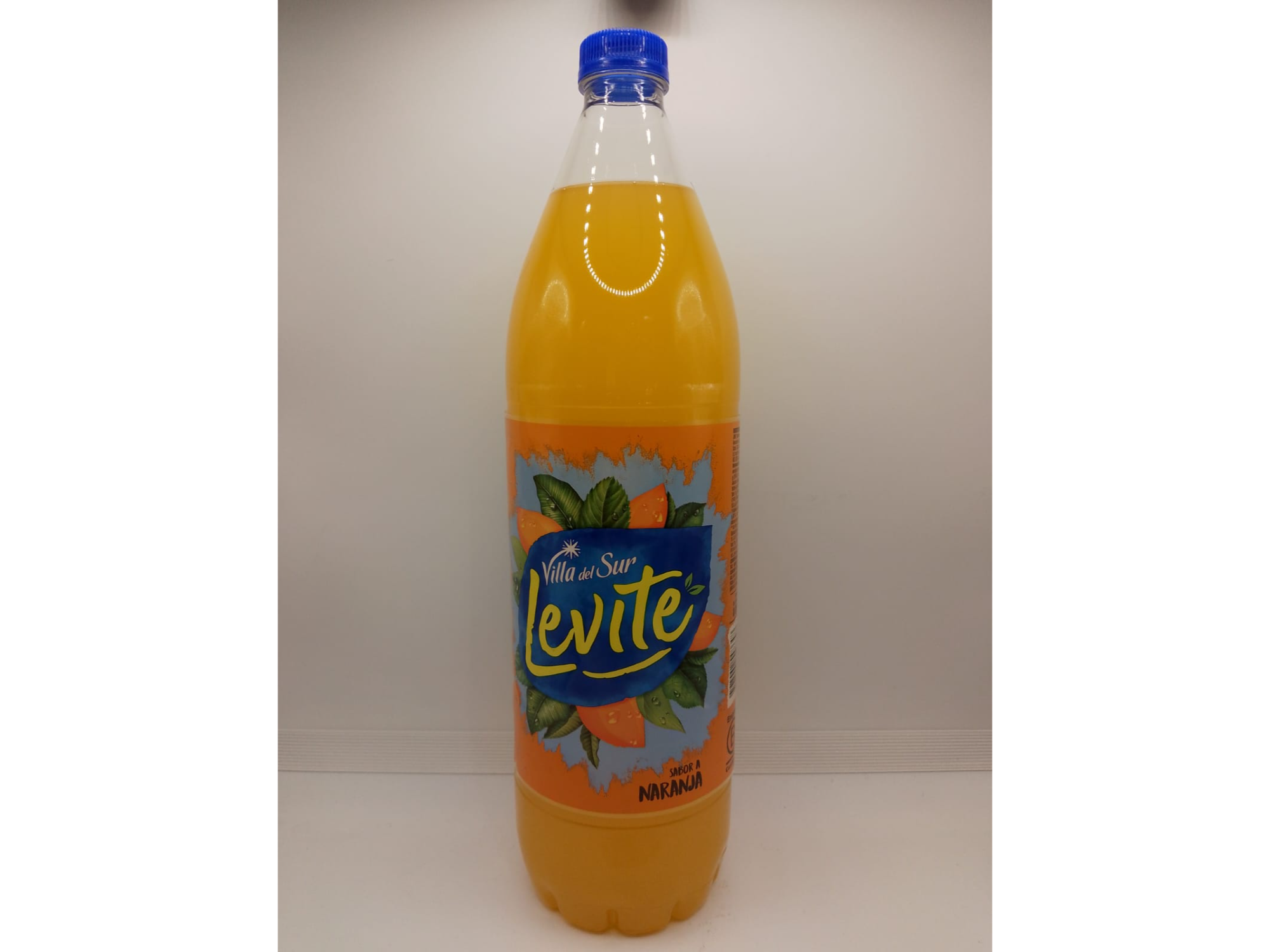 Agua saborizada Naranja levite 1,5lt