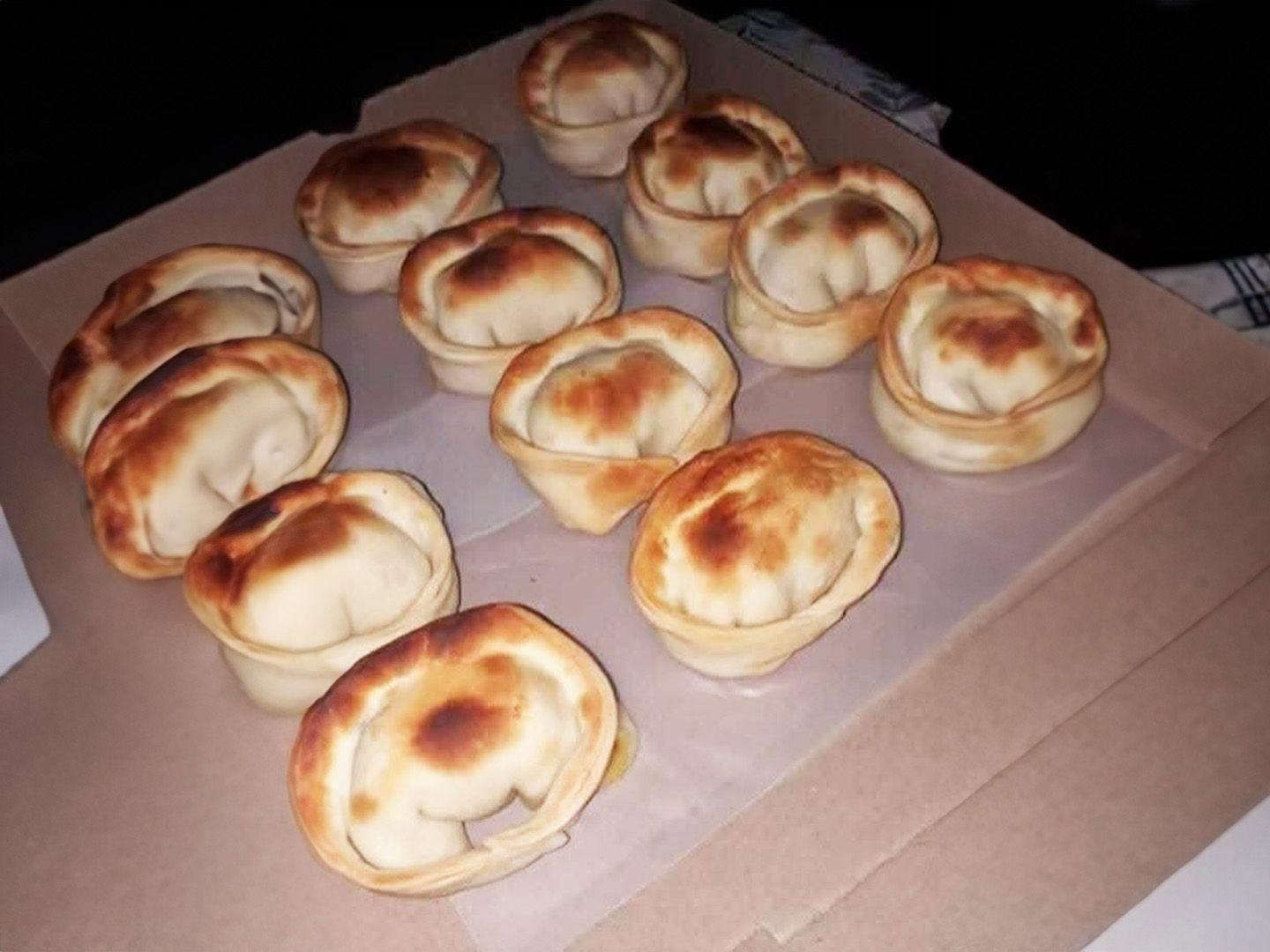 EMPANADAS DE JAMON & QUESO