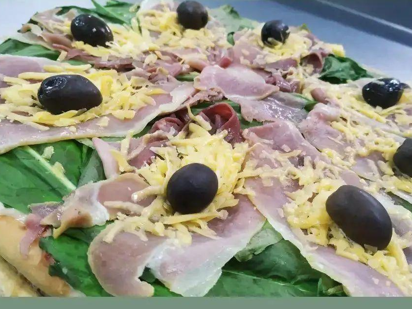 Jamón crudo y rúcula