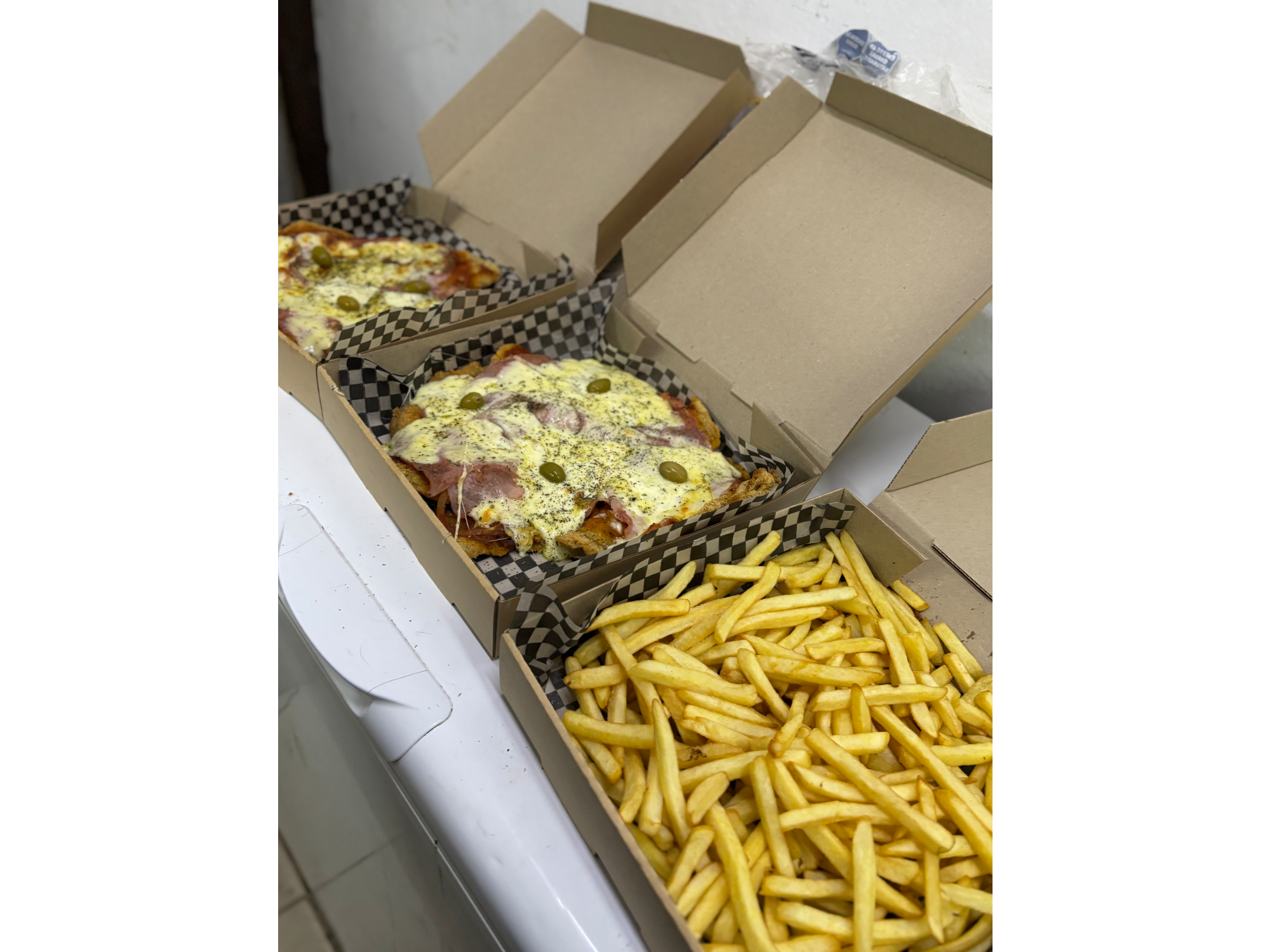 MILANESA NAPO + CAJA FRITAS