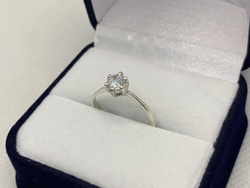 Cintillo de PLATA 925, Promesa, 6 puntas con circonia.