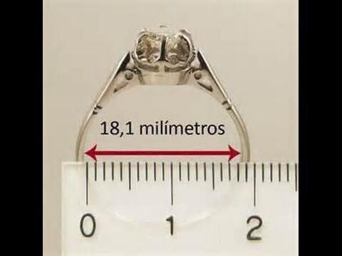 Anillo de  Asistente social con onix y oro 9k