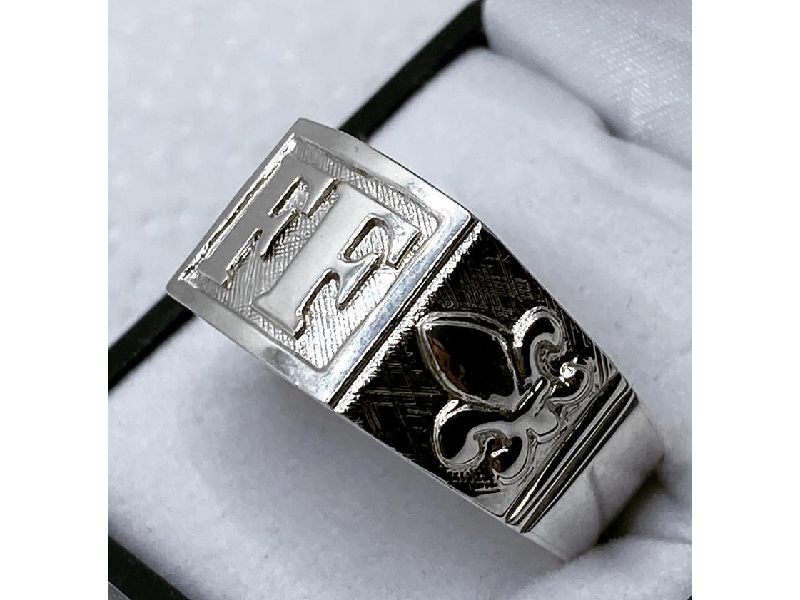 Anillo todo de plata 925