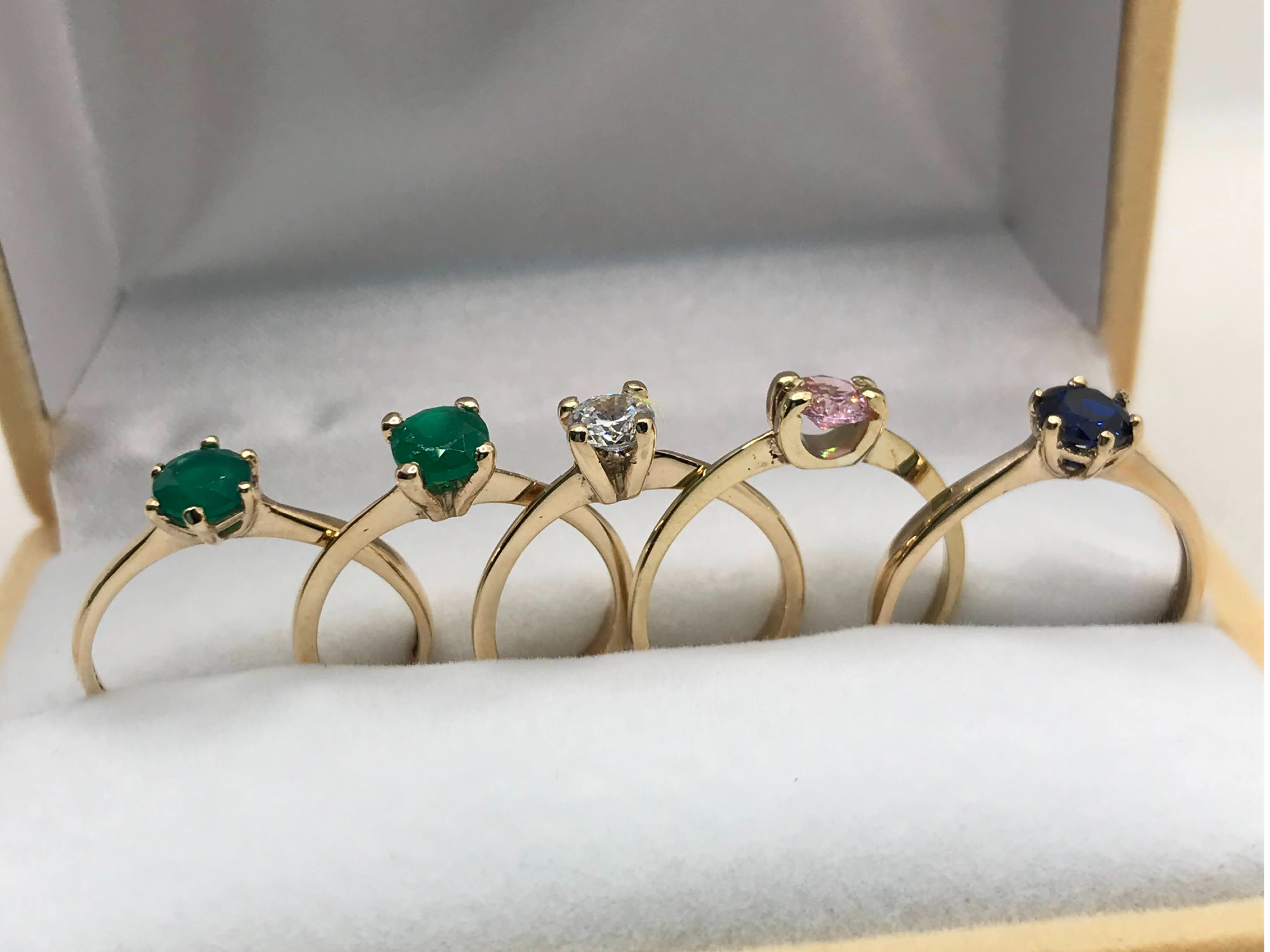 Cintillo oro 9k estilo Victoria