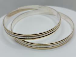 ESCLAVA, 6 milimetros de ancho en plata 925 con bordes en reliebe de oro Double. (Copia)
