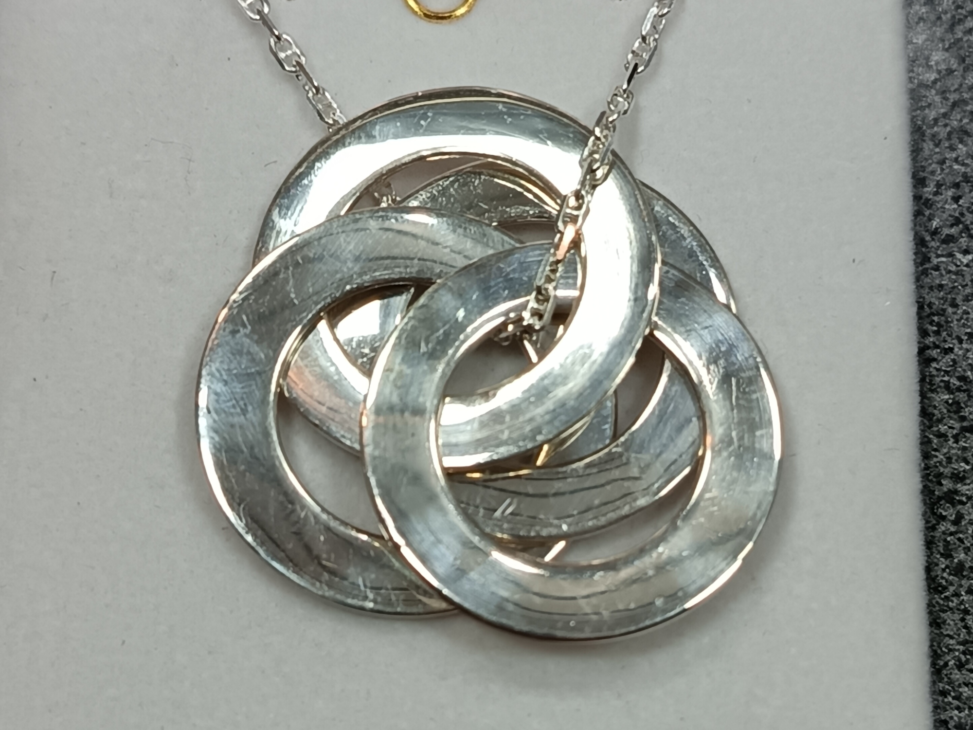Aros ruso de 4 ,plata 925 con cadena y grabado