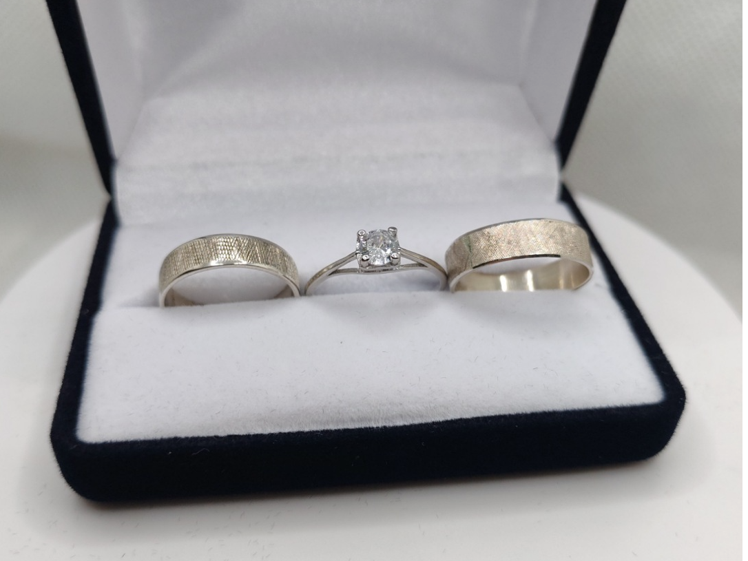 Alianzas de plata 925 rayadas con cintillo