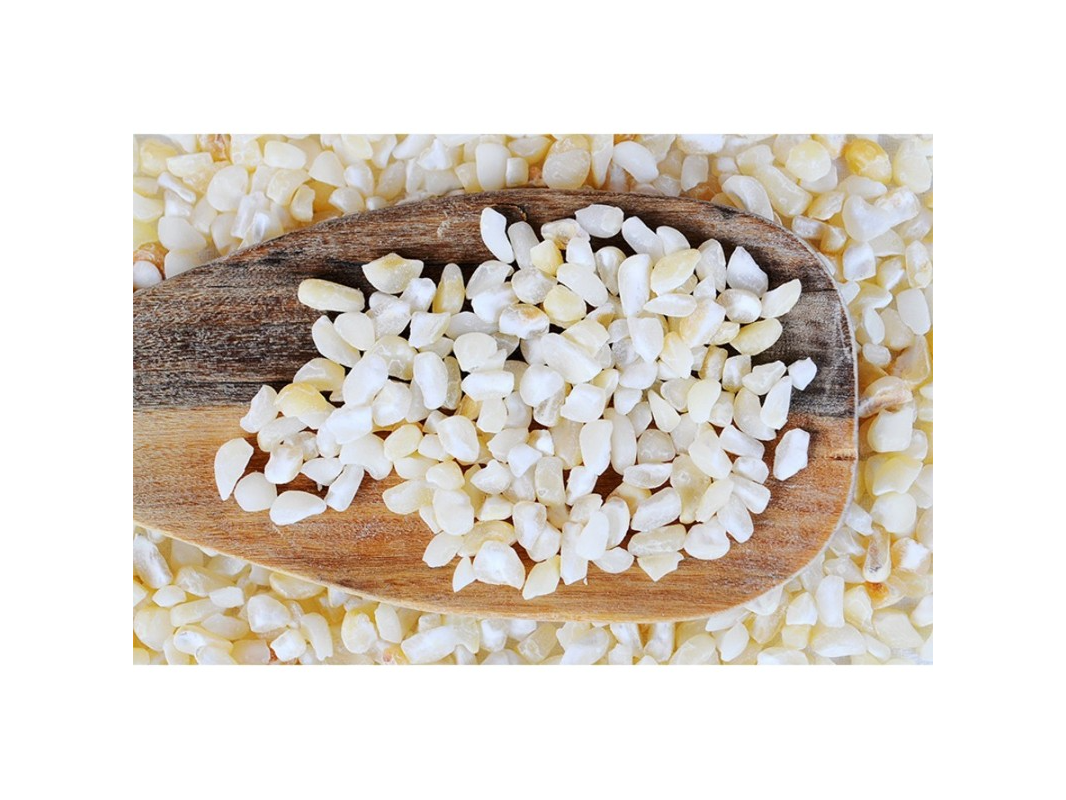 Maíz blanco partido