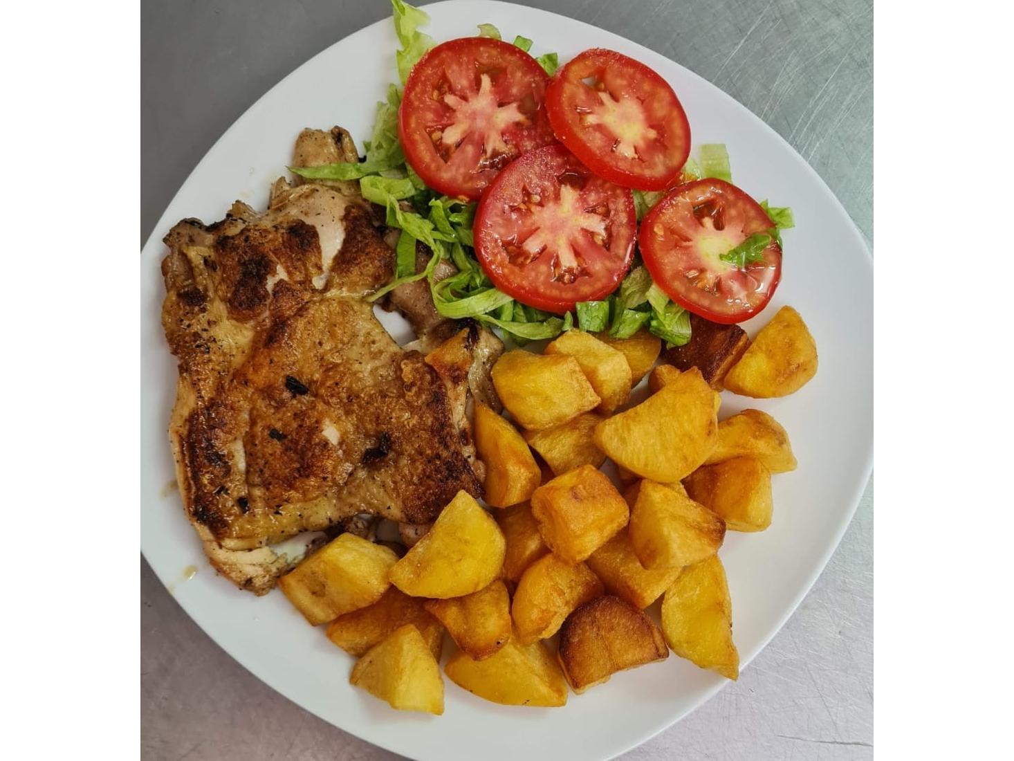 Patamuslo deshuesado al horno + guarniciòn