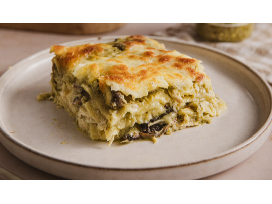 Lasaña de verdura con salsa a elecciòn