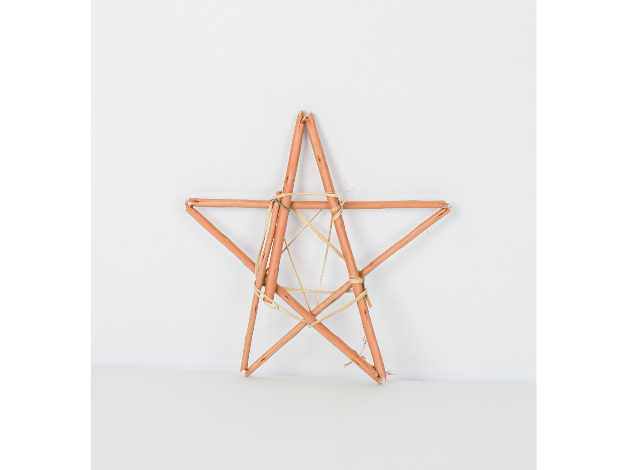 ESTRELLA DE MIMBRE 20 CM