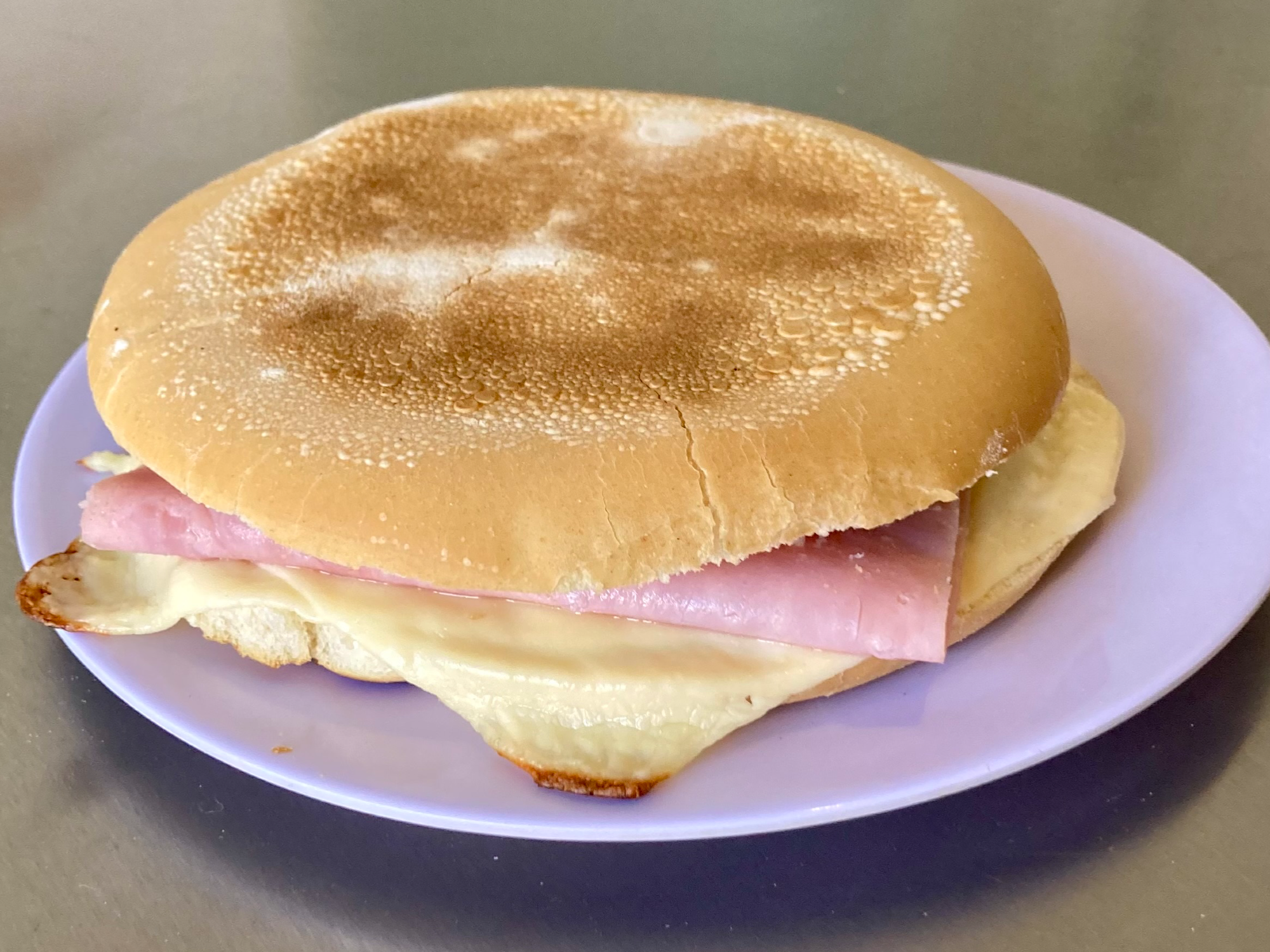 Tostado JAMÓN Y QUESO