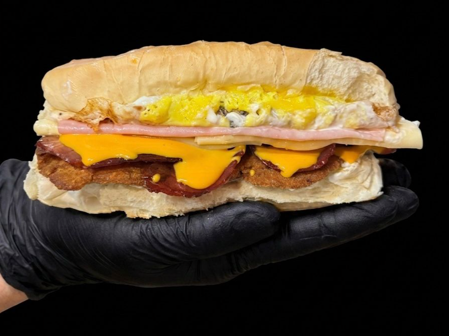 SANGUCHE DE MILA AMERICANO CARNE