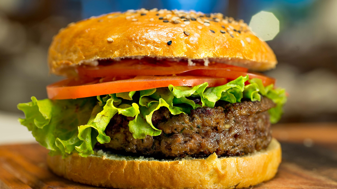 Hamburguesas con papas fritas