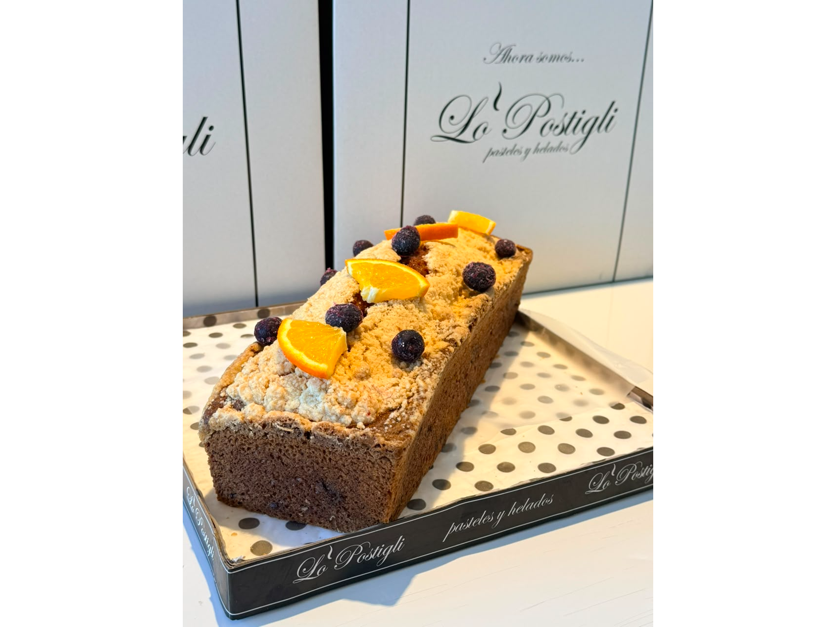 Budin de naranja con arandanos