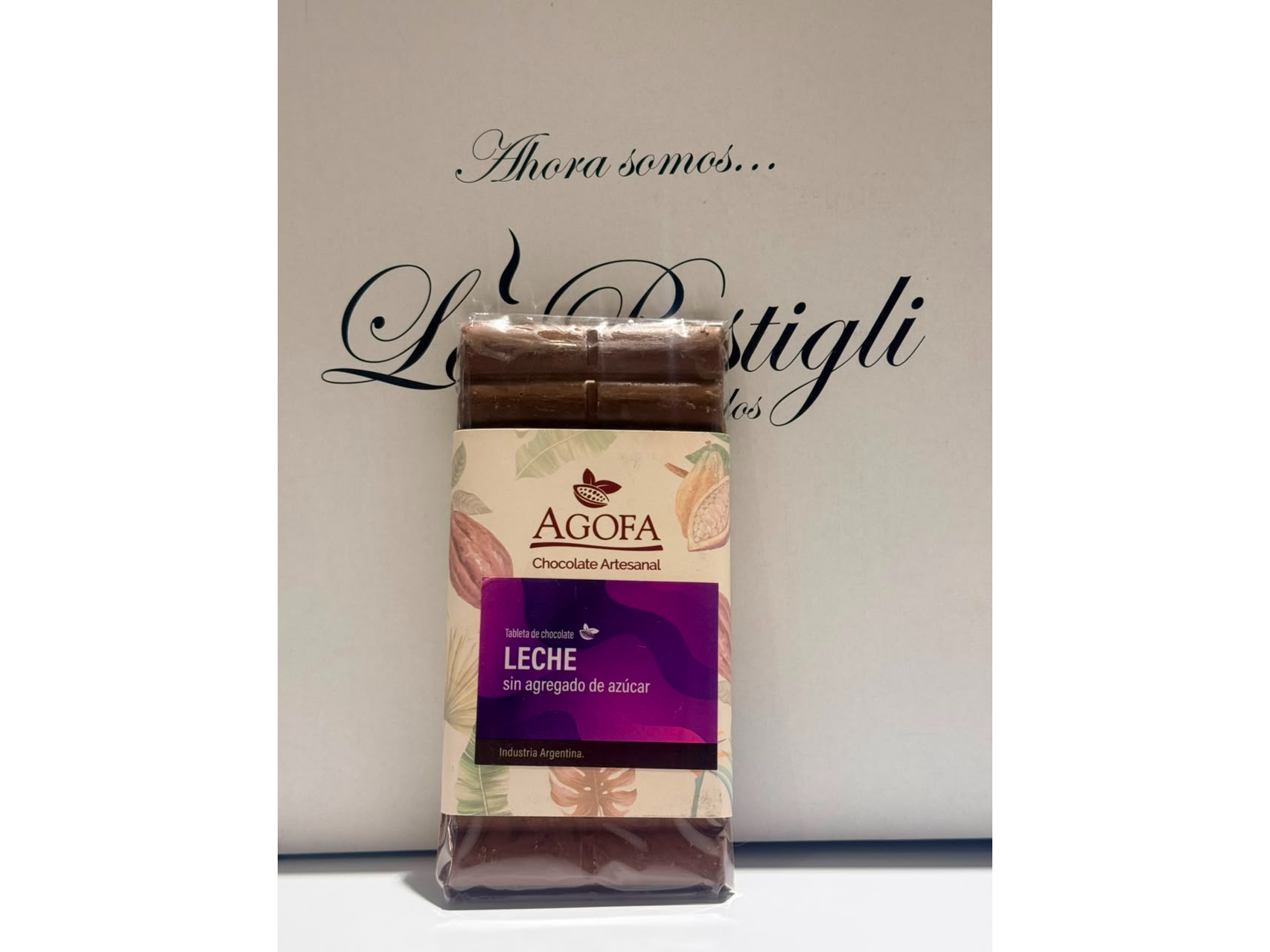 Tableta de chocolate con leche sin agregado de azucar