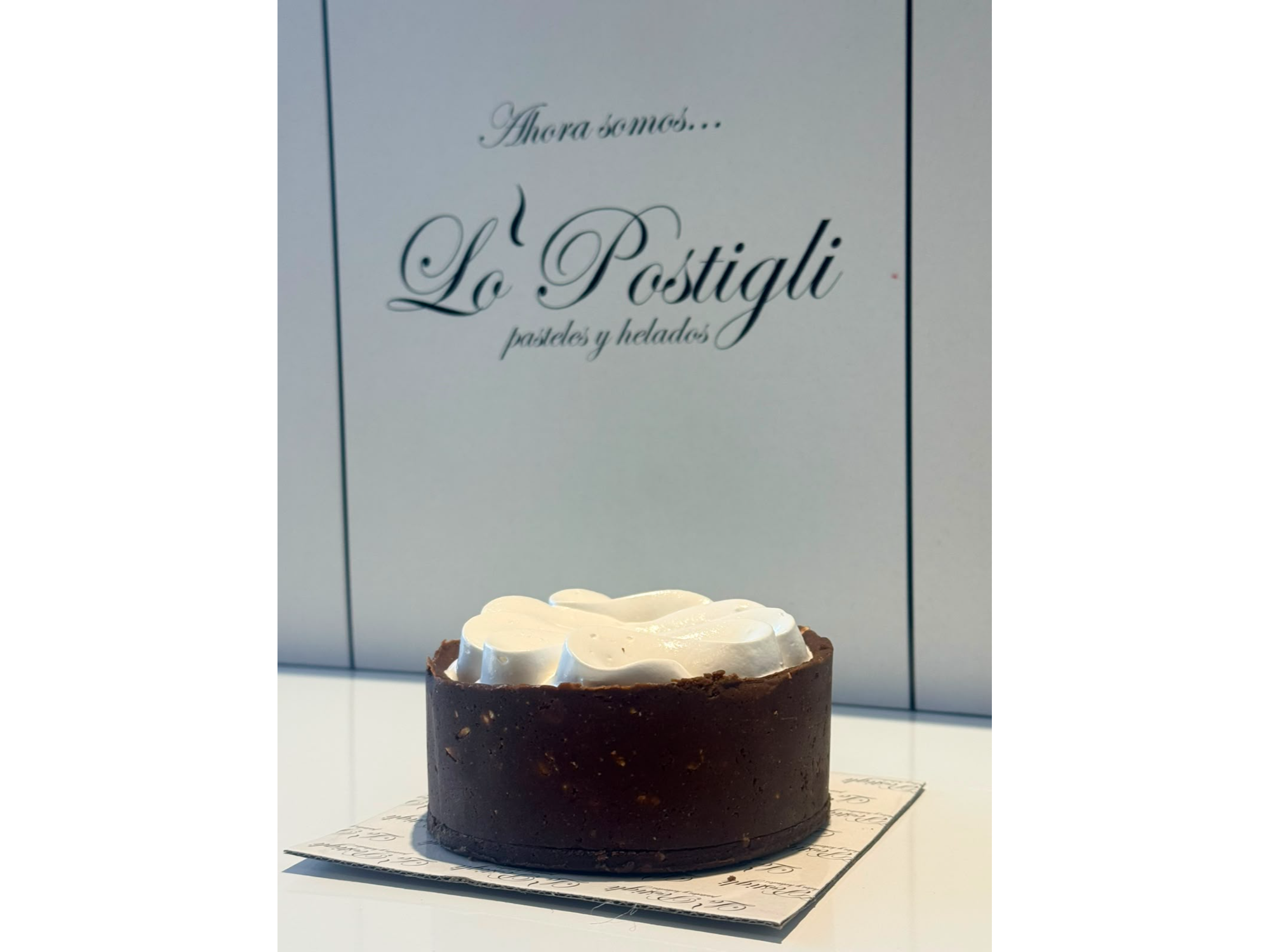 Canasta mousse de chocolate