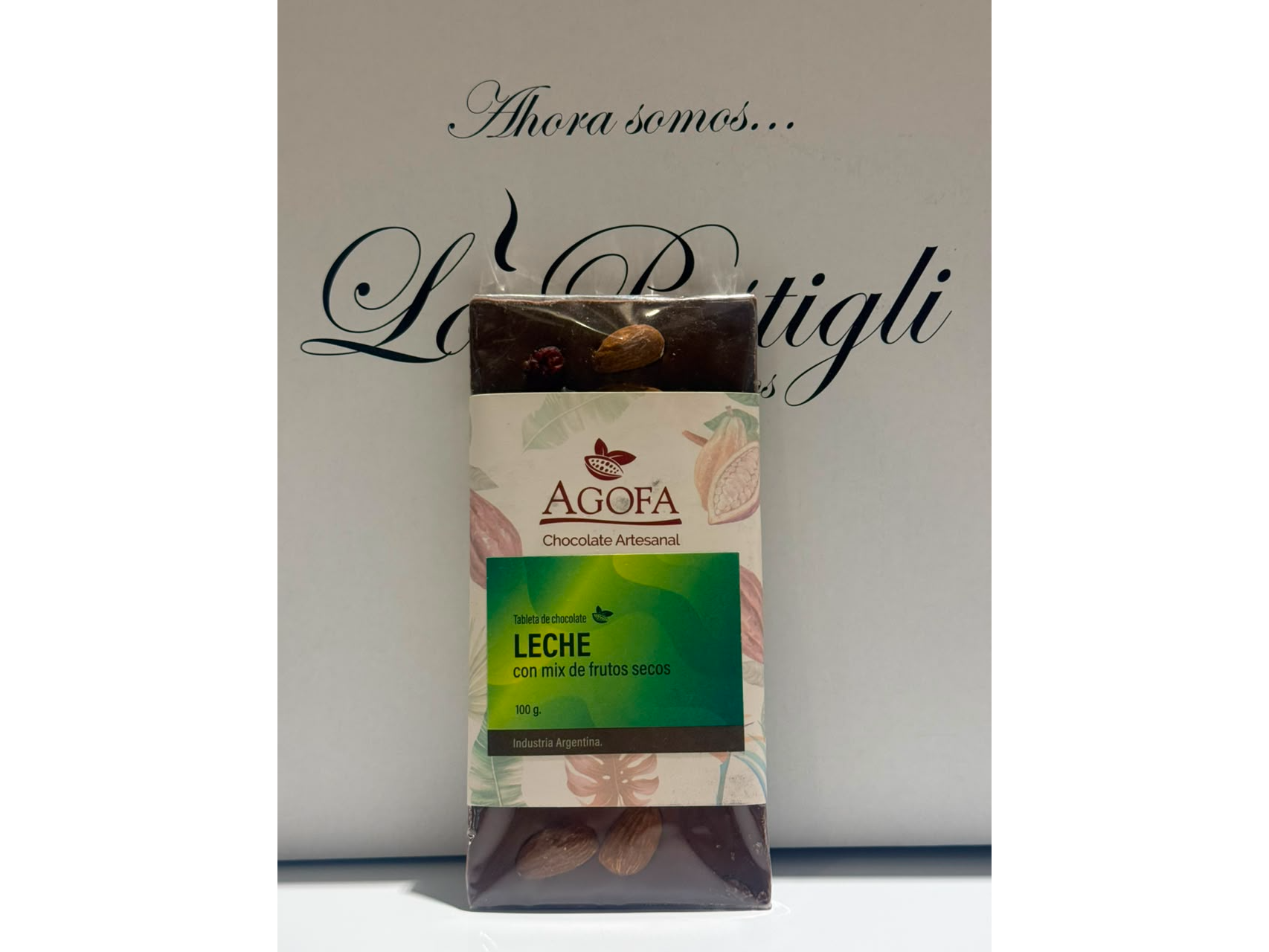 Tableta de chocolate con leche y mix de frutos secos