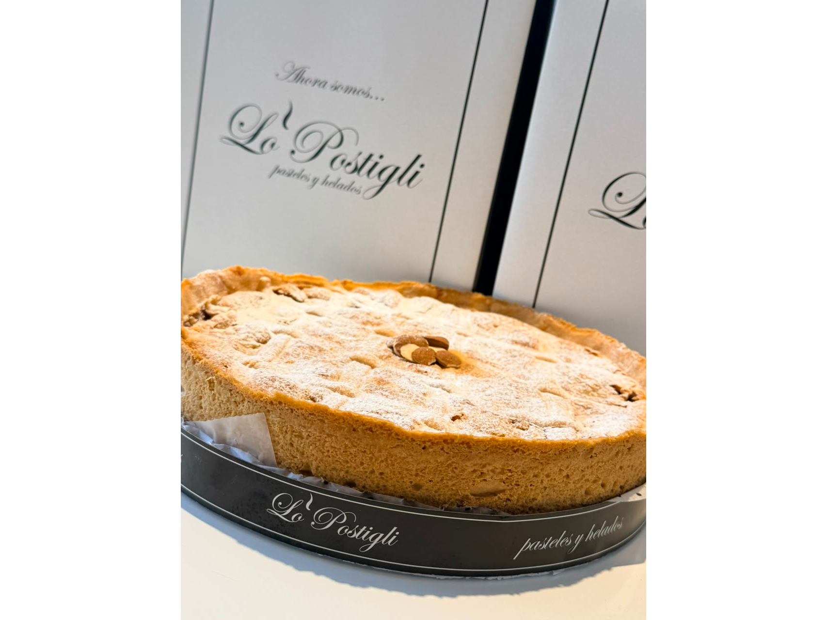 Tarta de peras y almendras