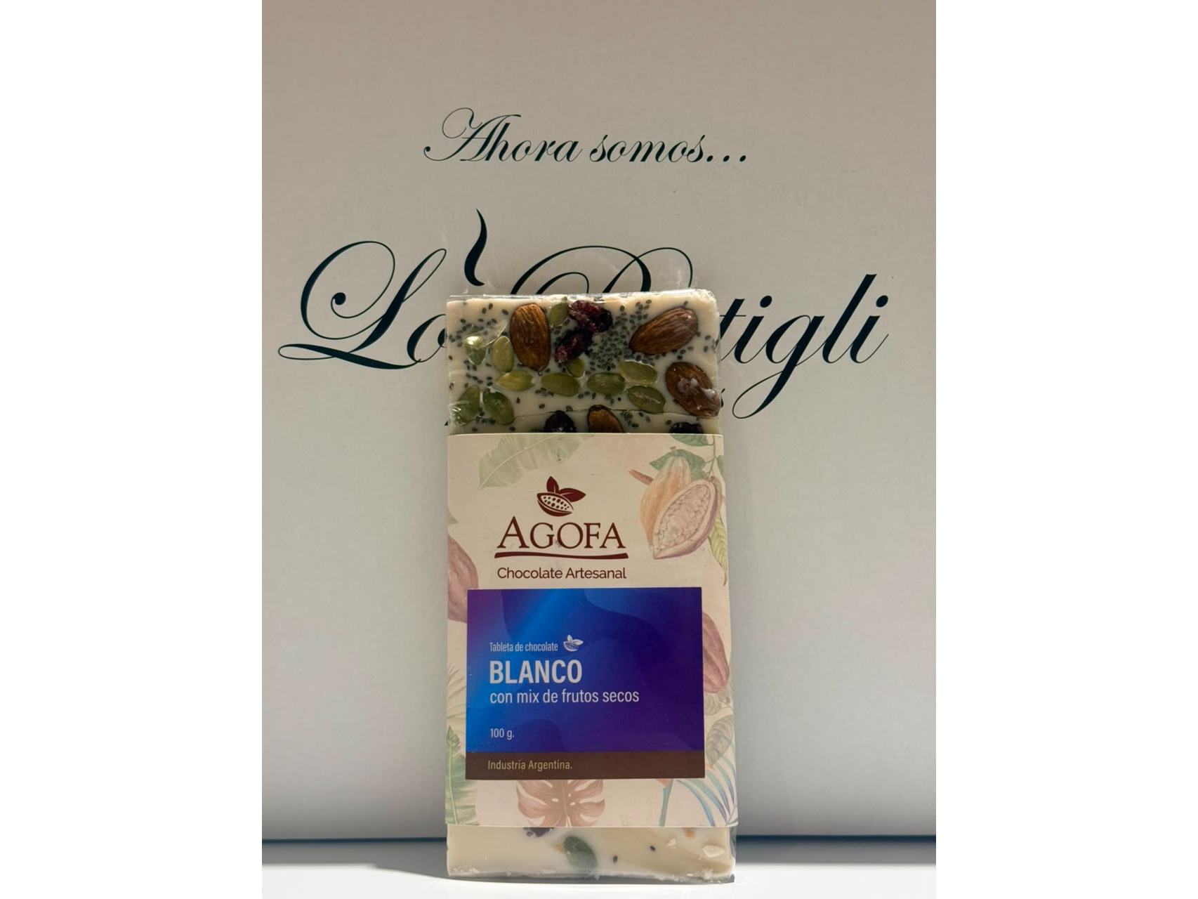 Tableta de chocolate blanco con mix de frutos secos