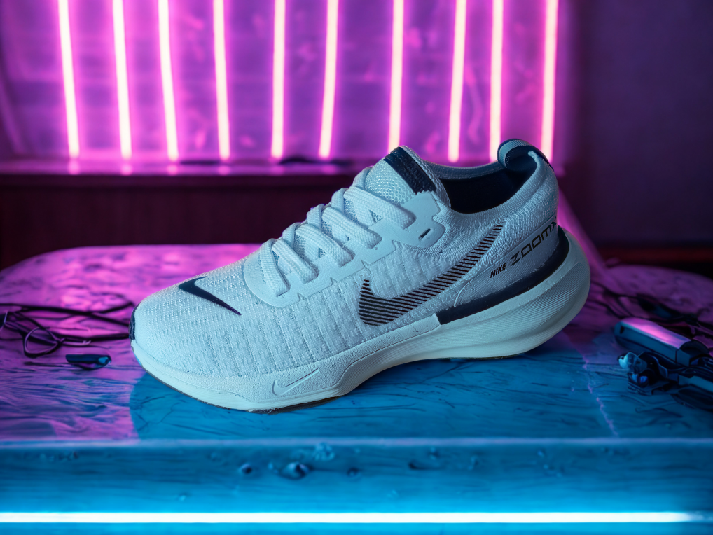 INVINCIBLE RUN 3 - BLANCO