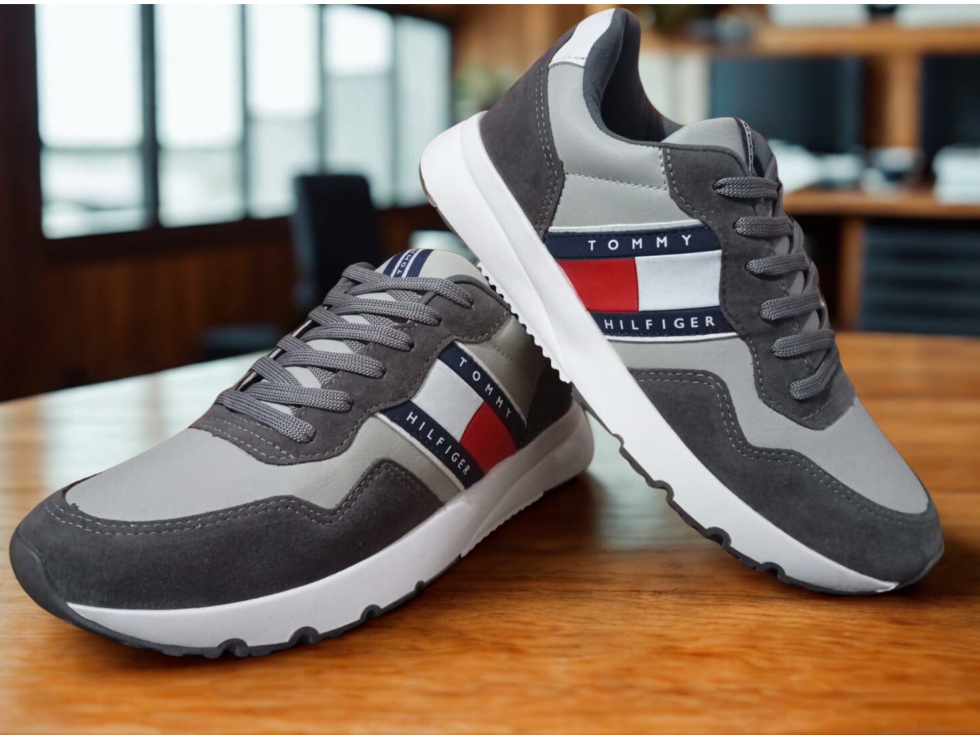TOMMY HILFIGER - GRIS