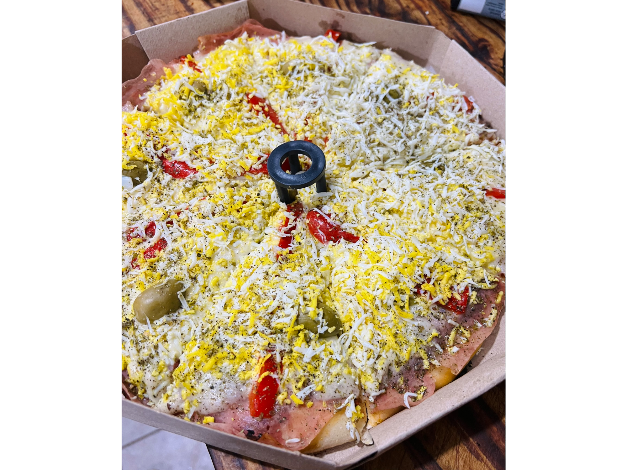 PIZZA ESPECIAL c/ JAMÓN MORRÓN Y HUEVO