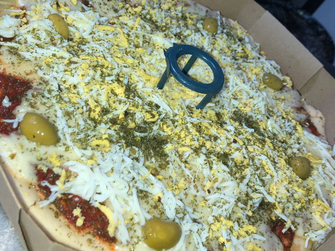 PIZZA MUZZA c/ HUEVO