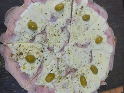PIZZA ESPECIAL c/ JAMÓN