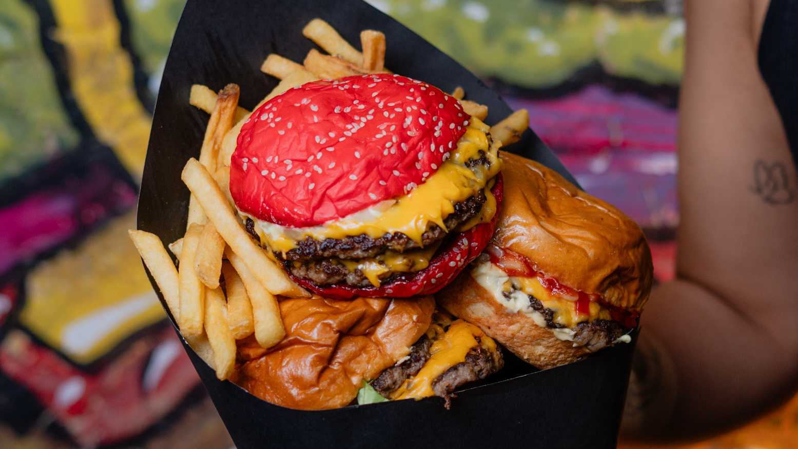 Promocion: Hamburguesa simple con papas fritas