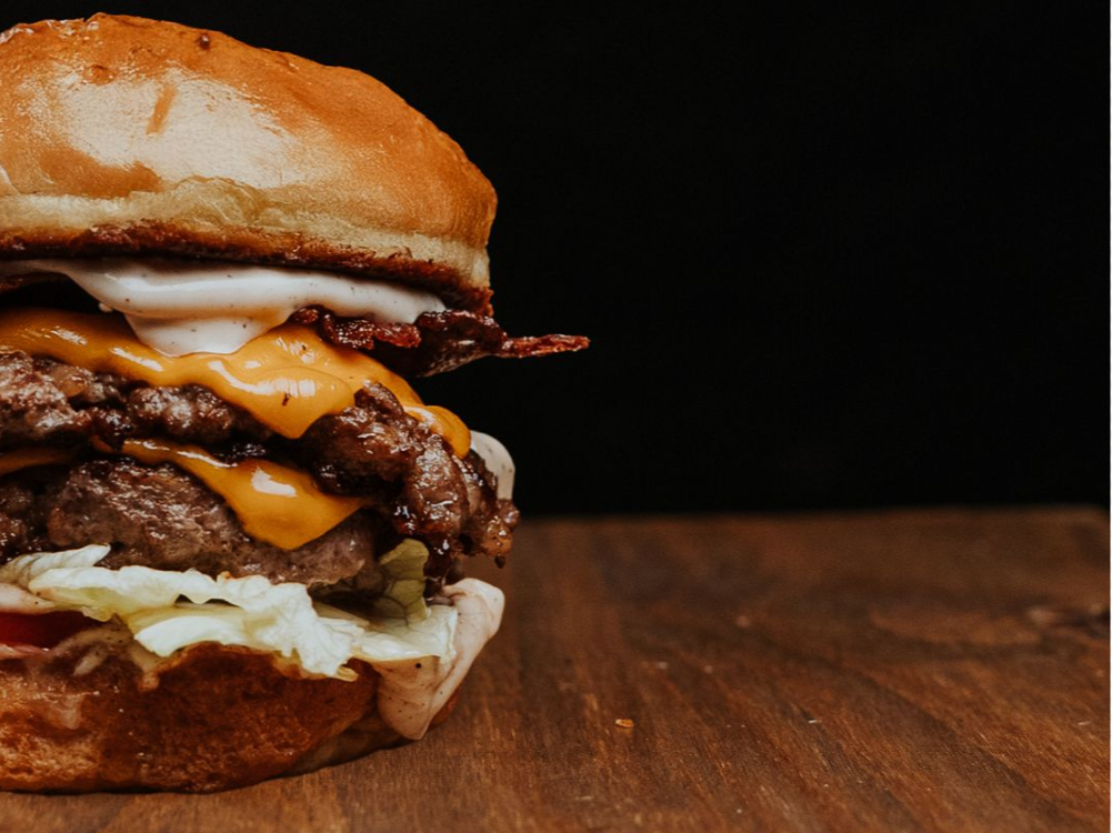 Turbo  doble con papas fritas, gaseosa y postre