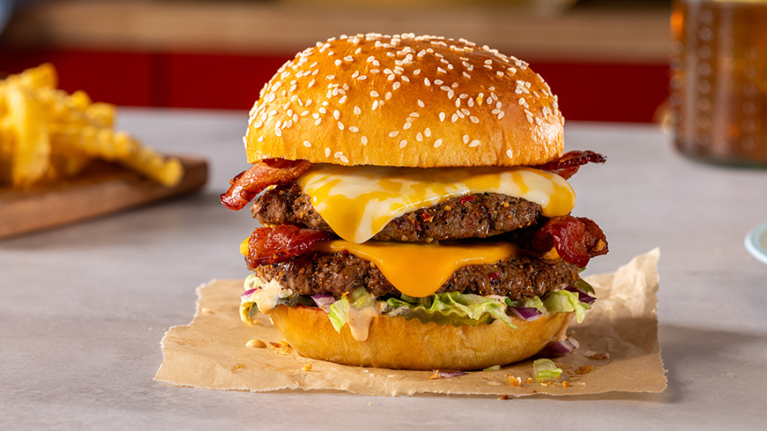 ARMA TU CHEESEBURGER!