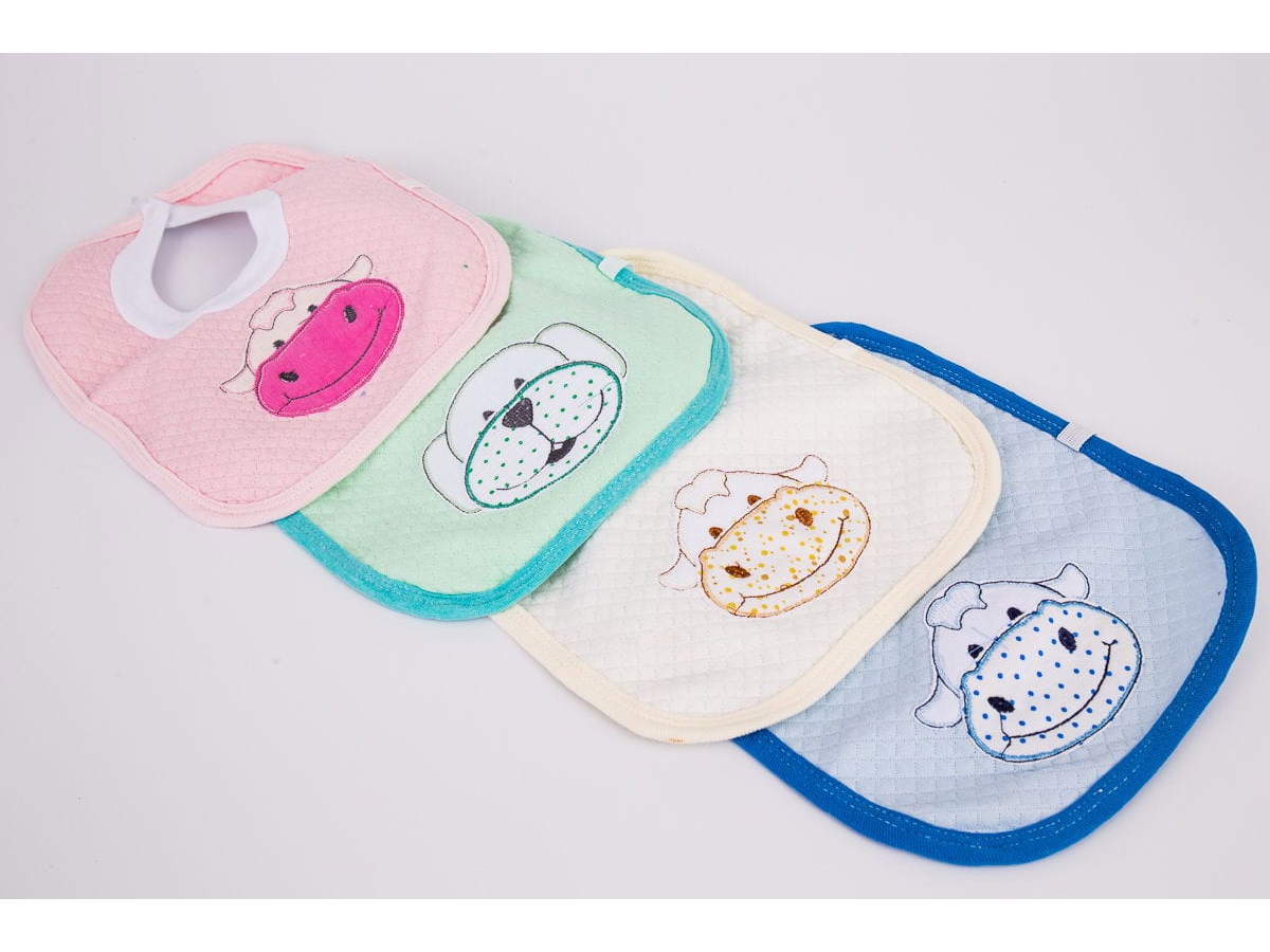 BABERO BORDADO CON PORTA CHUPETE SHURITA