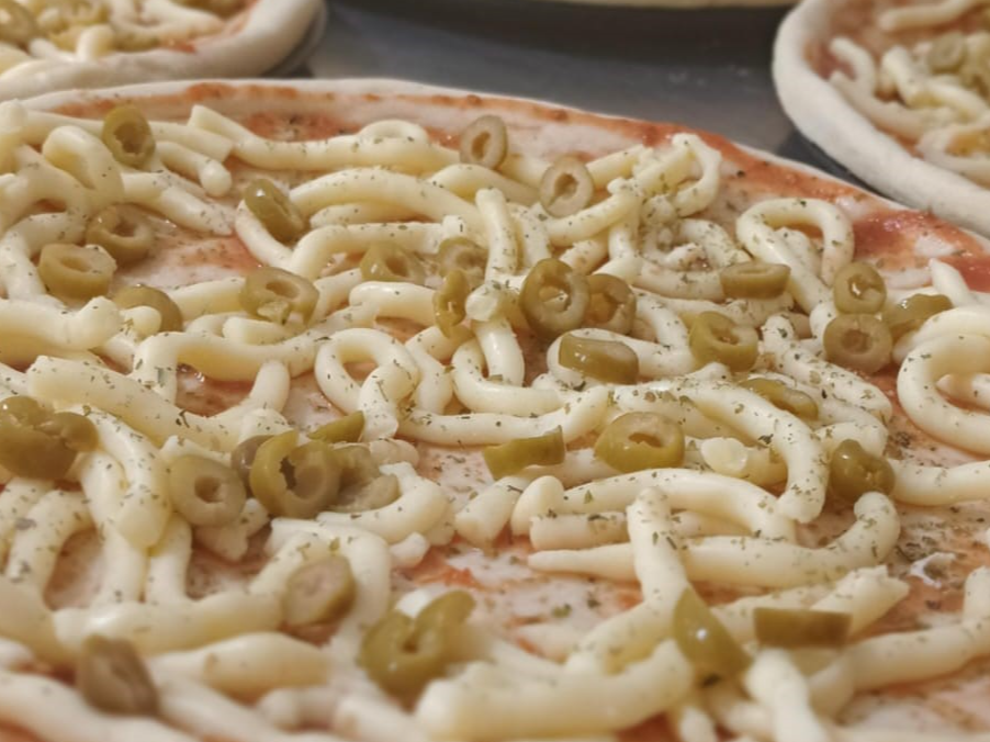 COMBO 4 PIZZAS ESPECIALES