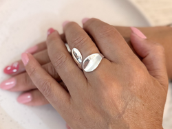 Anillo Agatha