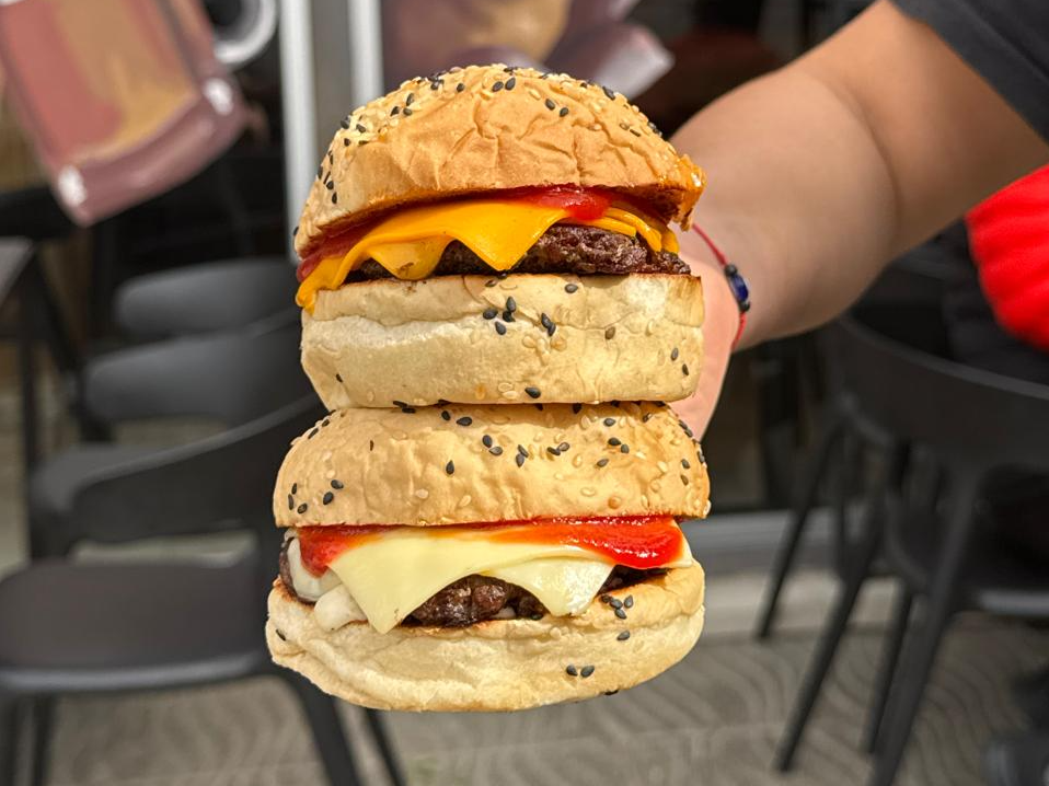 2x1 CHEESE DOBLES PICANTE o  CHEESE AHUMADA